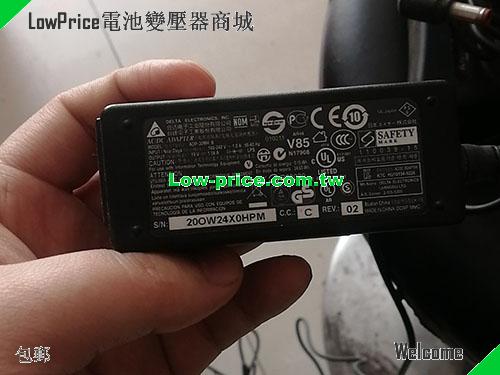 DELTA ADP-30MH B 筆電變壓器 19V 1.58A 30W
