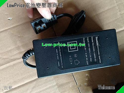  Genuine Makita Switching Adapter GQ90-138690-E2 13.8V 6.9A 95.22W With 2 Holes Tip MAKITA 13.8V 6.9A 95.22W 筆電變壓器 
