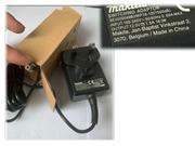 MAKITA 12V 1.5A 18W筆電變壓器，副廠/原廠筆電電源供應器，接頭規格-5.5 x 2.1mm 