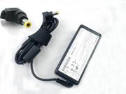 PANASONIC 16V 2.5A 40W筆電變壓器，副廠/原廠筆電電源供應器，接頭規格-5.5 x 2.5mm 