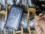 SONY 5V 1.5A 7.5W筆電變壓器，副廠/原廠筆電電源供應器，接頭規格-4.0 x 1.7mm 